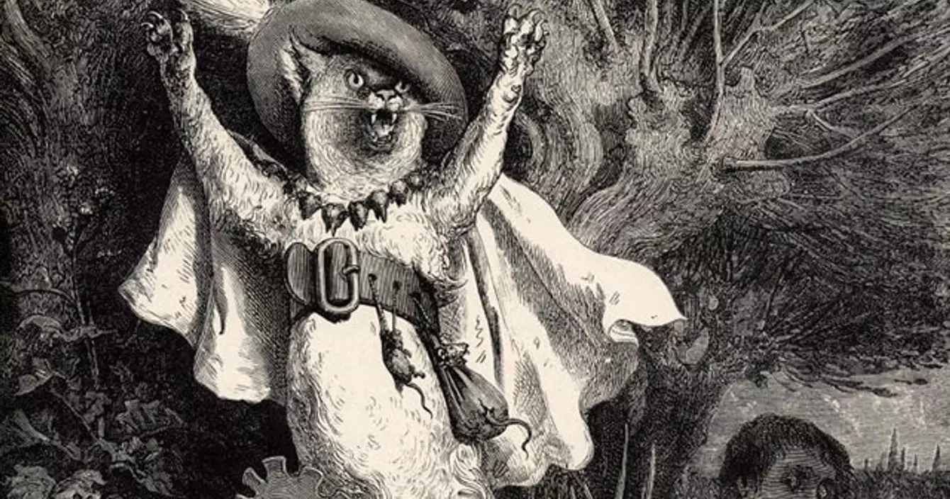 Outils de gravure, papier, encrage noir et lumière dramatique